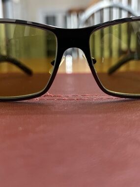 Callaway Black Frame Sunglasses with Green-Tinted Lenses